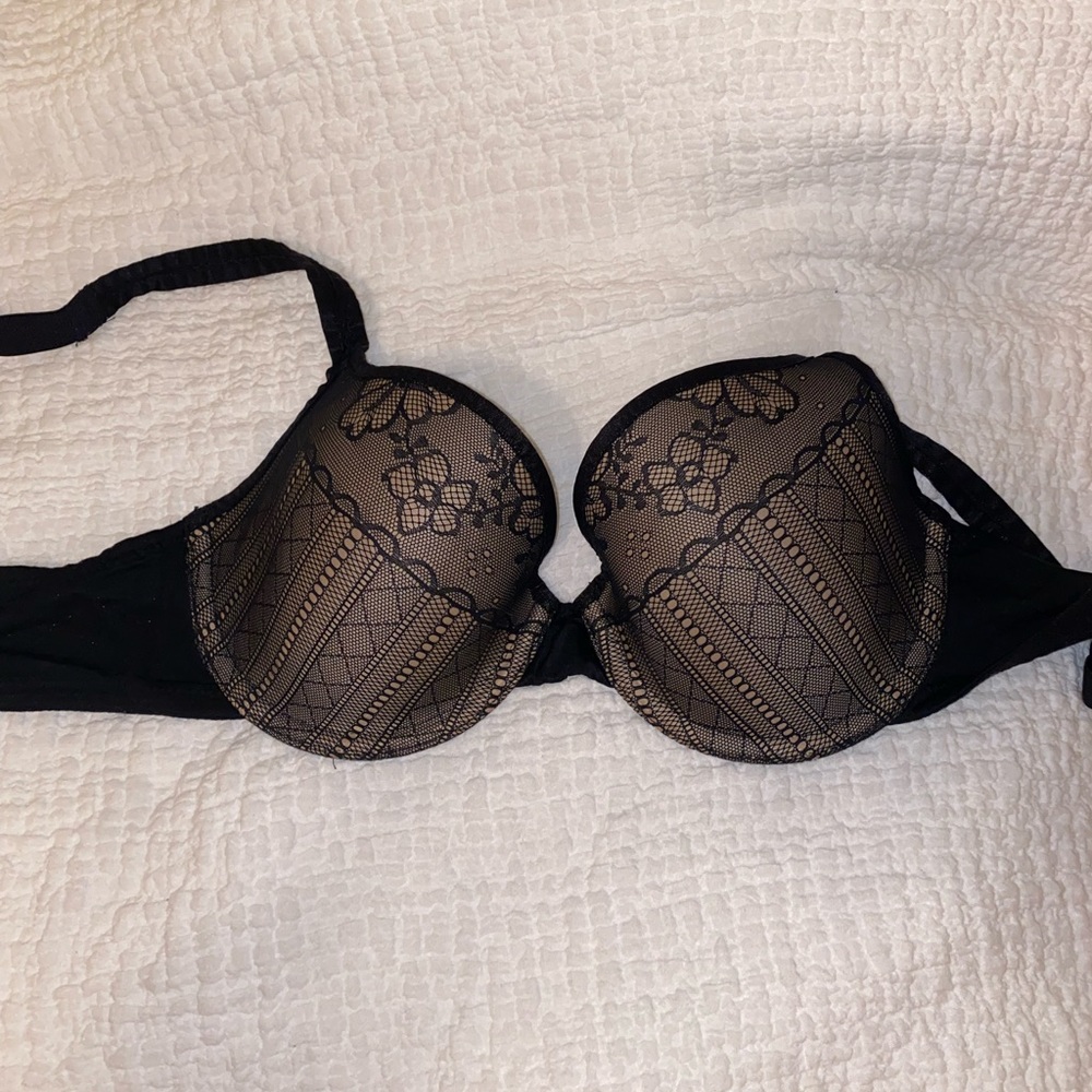 Black Lacey bra
